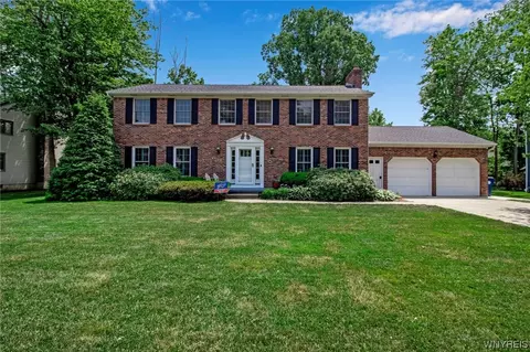 176 Northington Dr, East Amherst, NY 14051