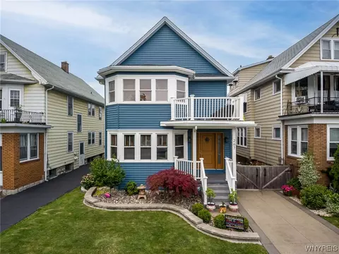 267 North Dr, Buffalo, NY 14216