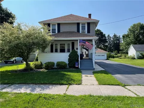 52 Genesee St, Attica, NY 14011