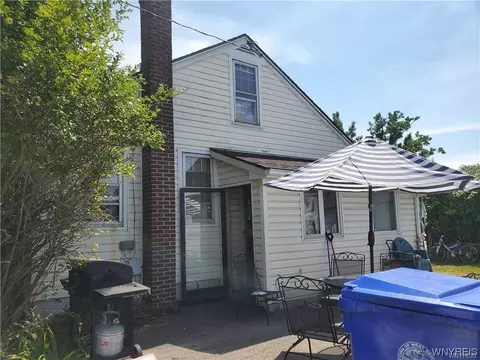 1671 Orchard Park Rd, West Seneca, NY 14224