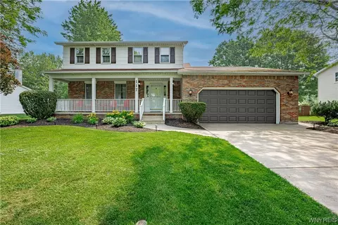 117 Mcintosh Dr, Lockport City, NY 14094