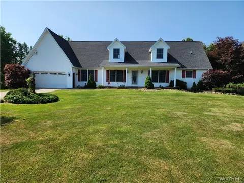 6275 Powers Rd, Orchard Park, NY 14127