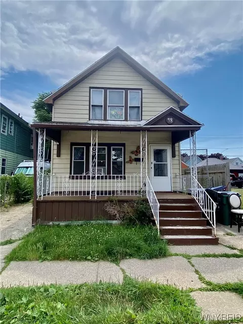 98 10th St, Buffalo, NY 14201
