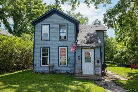 19 Mckinley Ave, Batavia, NY 14020