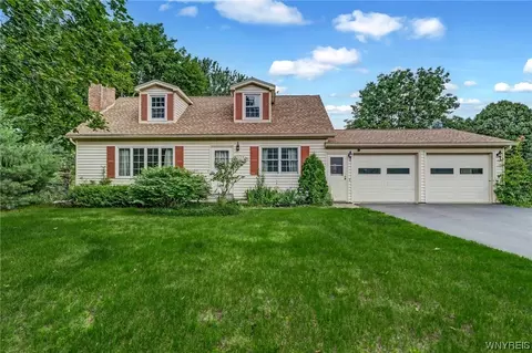 11754 Williston Rd, Marilla, NY 14102
