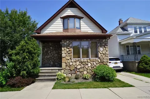 327 Weimar St, Buffalo, NY 14206