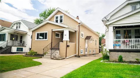 92 Stillwell Ave, Kenmore, NY 14217