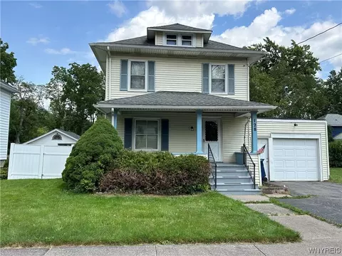 128 Pound St, Lockport, NY 14094