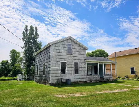 12602 Presbyterian Rd, Ridgeway, NY 14479