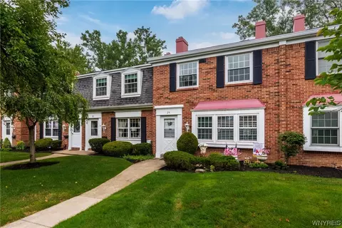 24 Hickory Hill Rd, Amherst, NY 14221