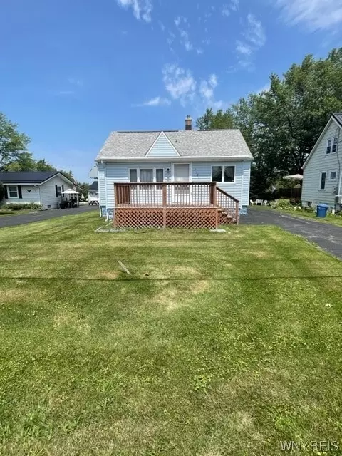 7126 Michael Rd, Orchard Park, NY 14127