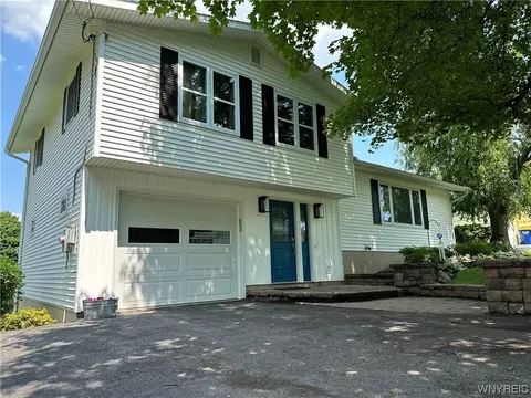 110 Winding Way, Camillus, NY 13031
