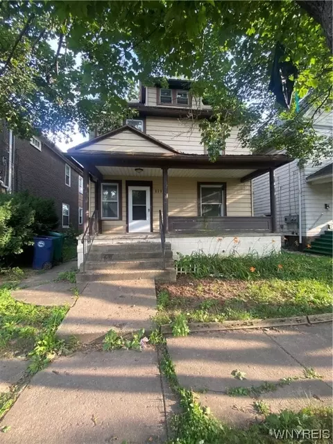 1717 La Salle Ave, Niagara Falls, NY 14301