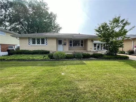 1104 Woodstock Ave, Tonawanda, NY 14150