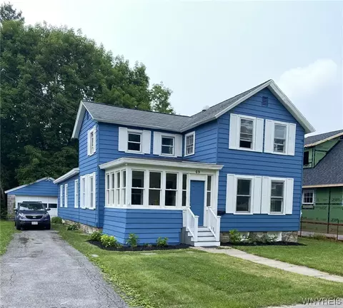 49 Fennell St, Skaneateles, NY 13152