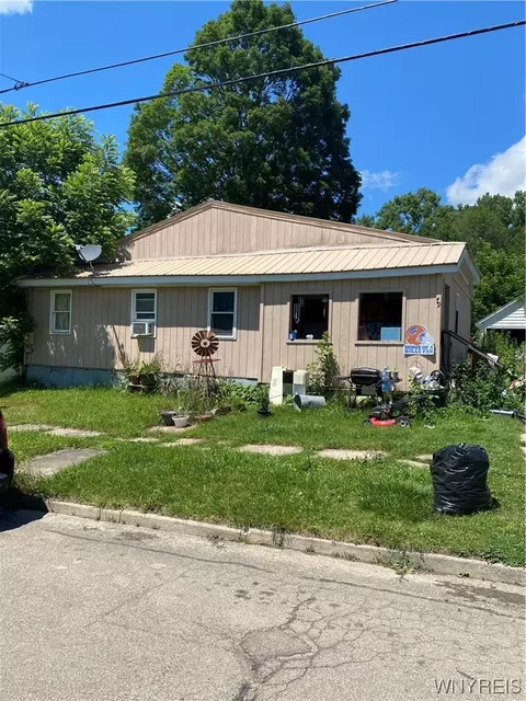 79 Oconnor St, Wellsville, NY 14895