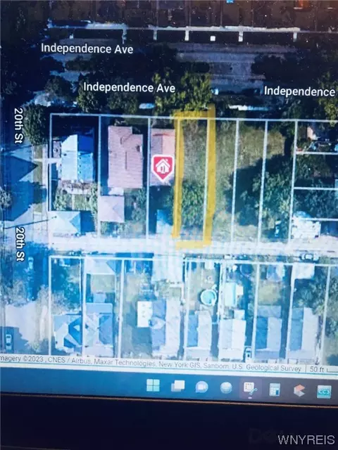 2015 Independence Ave, Niagara Falls, NY 14301