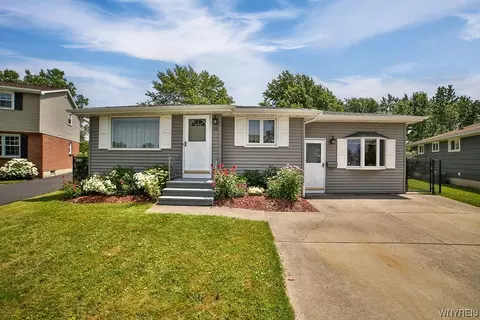 27 Claude Dr, Depew, NY 14043