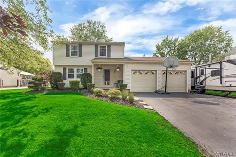 1332 Tanglewood Dr, North Tonawanda, NY 14120