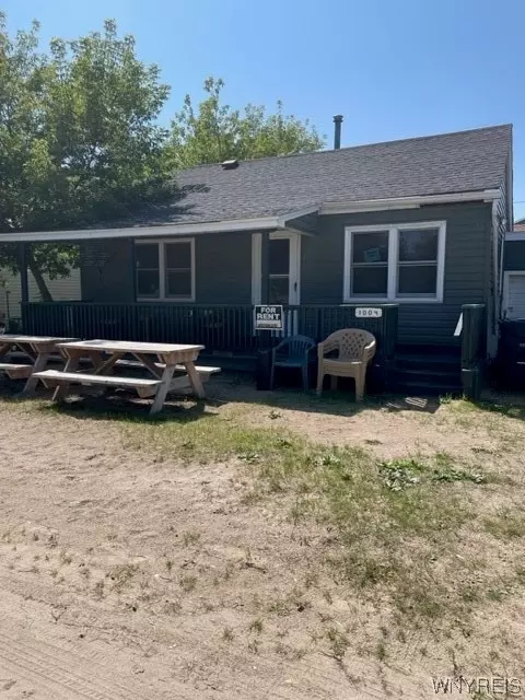 1004 Newton St, Hanover, NY 14081