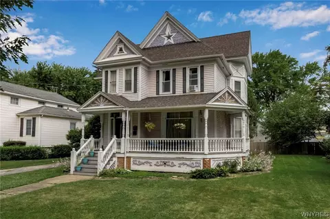 504 W Center St, Ridgeway, NY 14103