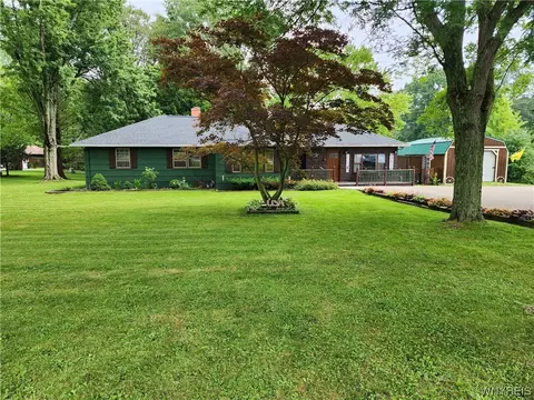 1171 Rice Rd, Elma, NY 14059
