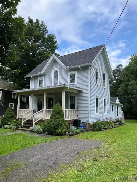 58 Pine St, Franklinville, NY 14737