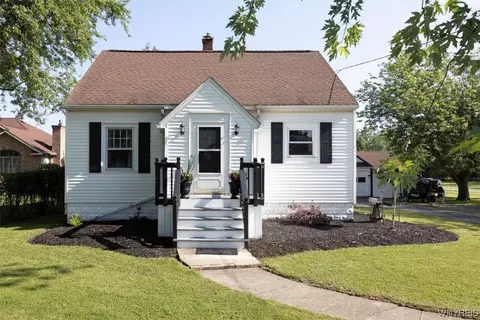 252 E And West Rd, West Seneca, NY 14224