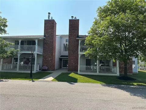 1155 Youngs Rd #H, Amherst, NY 14221