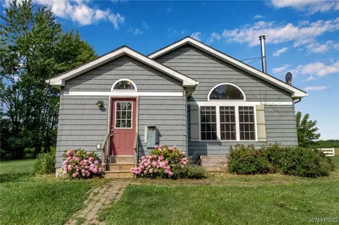 12851 Roosevelt Hwy, Carlton, NY 14411