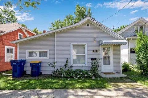 43 Price St, Lockport, NY 14094