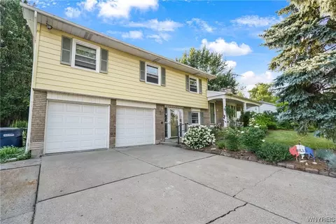 2280 Stony Point Rd, Grand Island, NY 14072