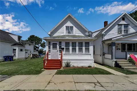 24 Pooley Pl, Buffalo, NY 14213
