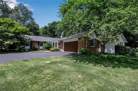 2171 Billington Rd, East Aurora, NY 14052