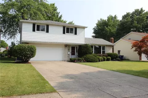 549 Cottonwood Dr, Amherst, NY 14221