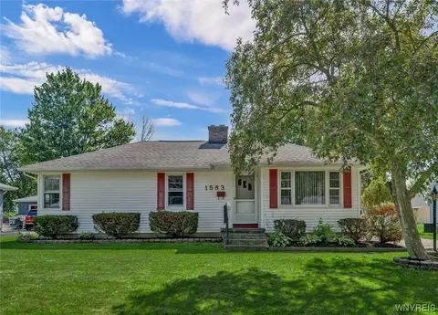 1583 Master St, North Tonawanda, NY 14120