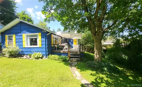 102 Summerset Dr, Java, NY 14009