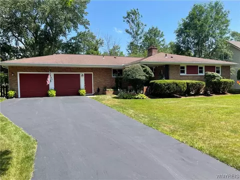 155 Lakewood Pkwy, Amherst, NY 14226