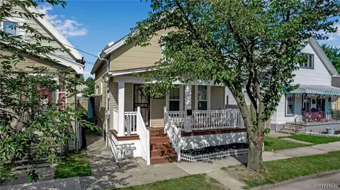 208 Thompson St, Buffalo, NY 14207