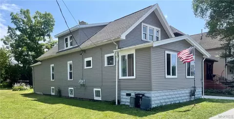 19 Andrews Ave, Cheektowaga, NY 14225