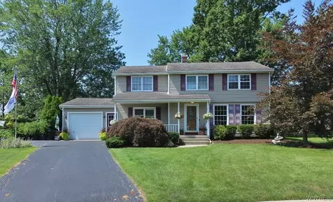 46 Tomcyn Dr, Amherst, NY 14221