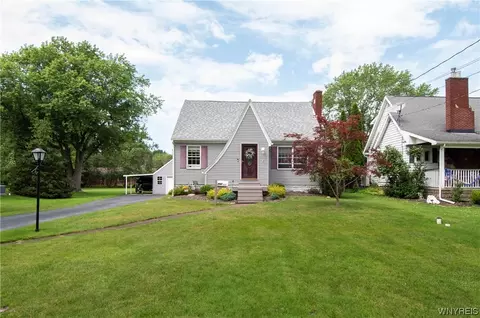 202 Allendale Rd, West Seneca, NY 14224