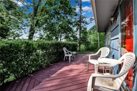240 N Water St, Lewiston, NY 14092