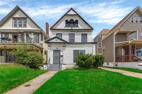 818 Humboldt Pkwy, Buffalo, NY 14211