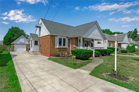726 Harlem Rd, West Seneca, NY 14224
