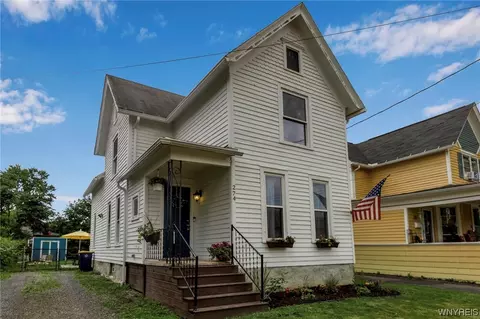 274 Washington St, Lockport, NY 14094