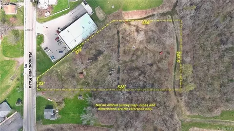 3673 Ransomville Rd, Porter, NY 14131