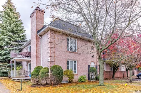 4583 Chestnut Ridge Rd #4, Amherst, NY 14228