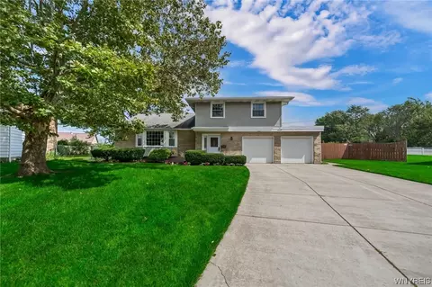 68 Lynn Lea St, Amherst, NY 14221