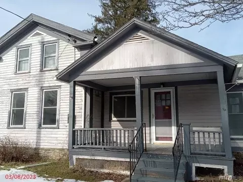 27 Dyke St, Andover, NY 14806